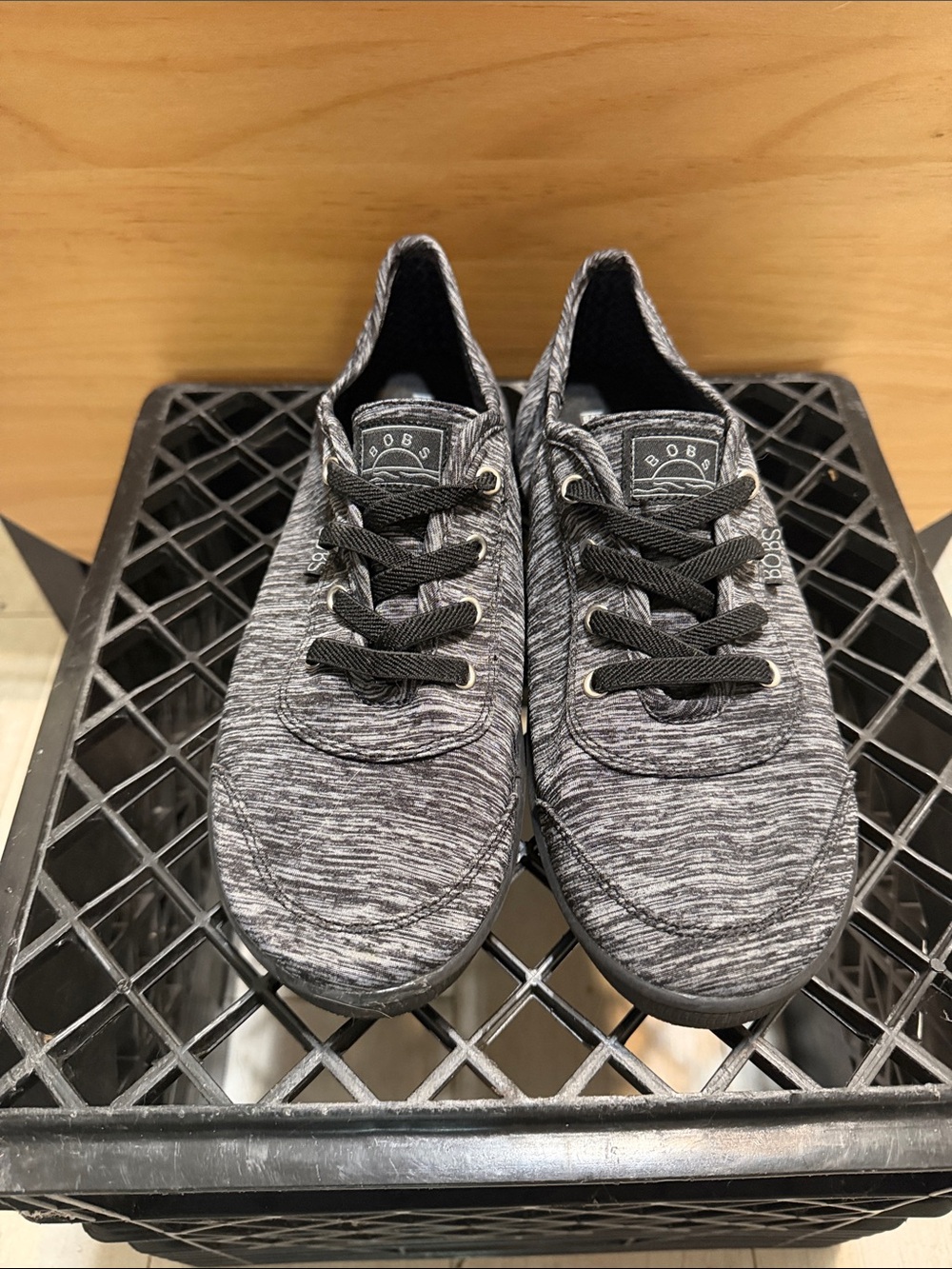 Women’s Skechers Bobs Gray Knit Slip on Sneakers Size 9